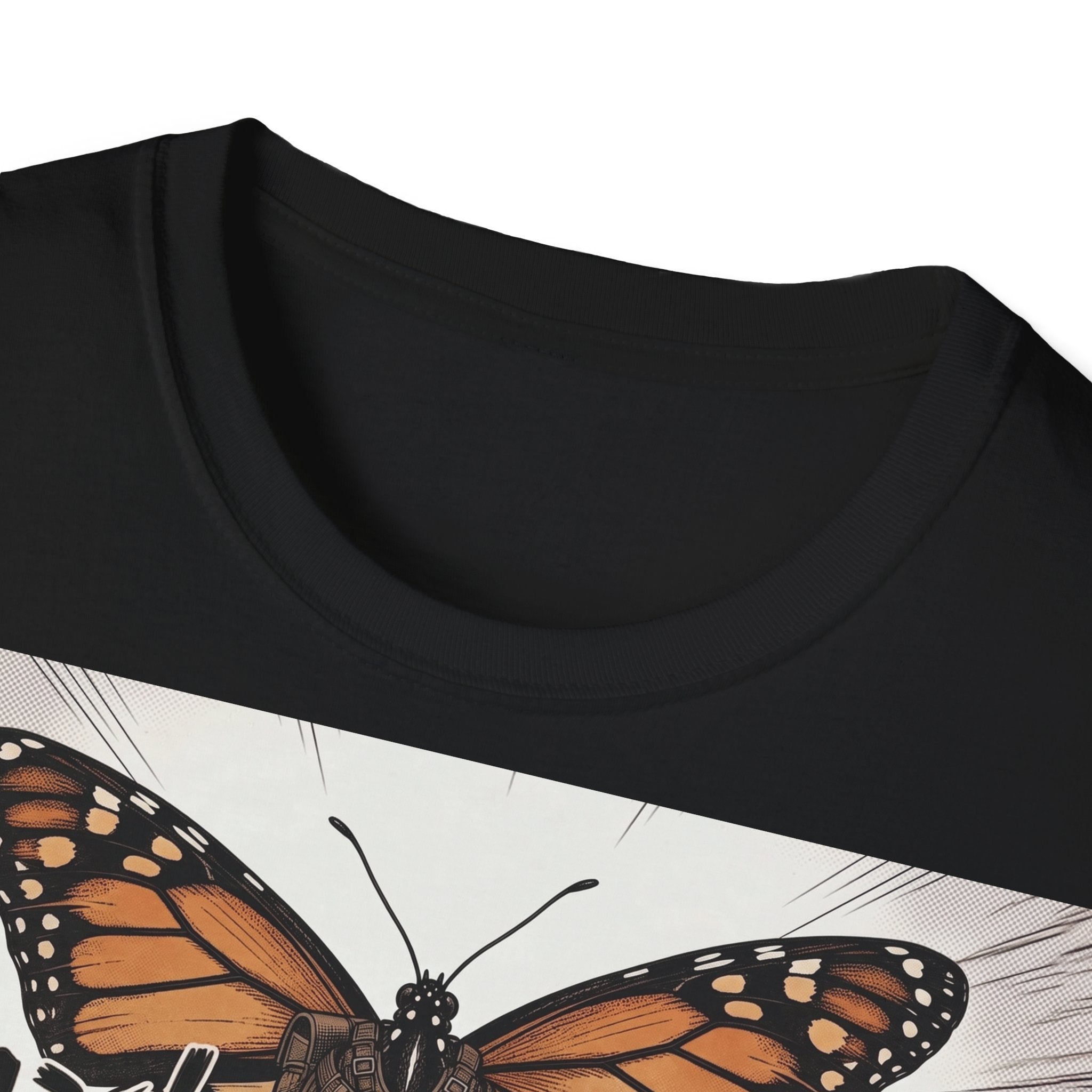 TRUCUTU Manga Butterfly Softstyle T-Shirt – Japanese Anime Streetwear