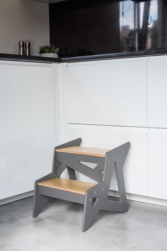 Wooden Step Stool for Kids and Adults – TrucuTu