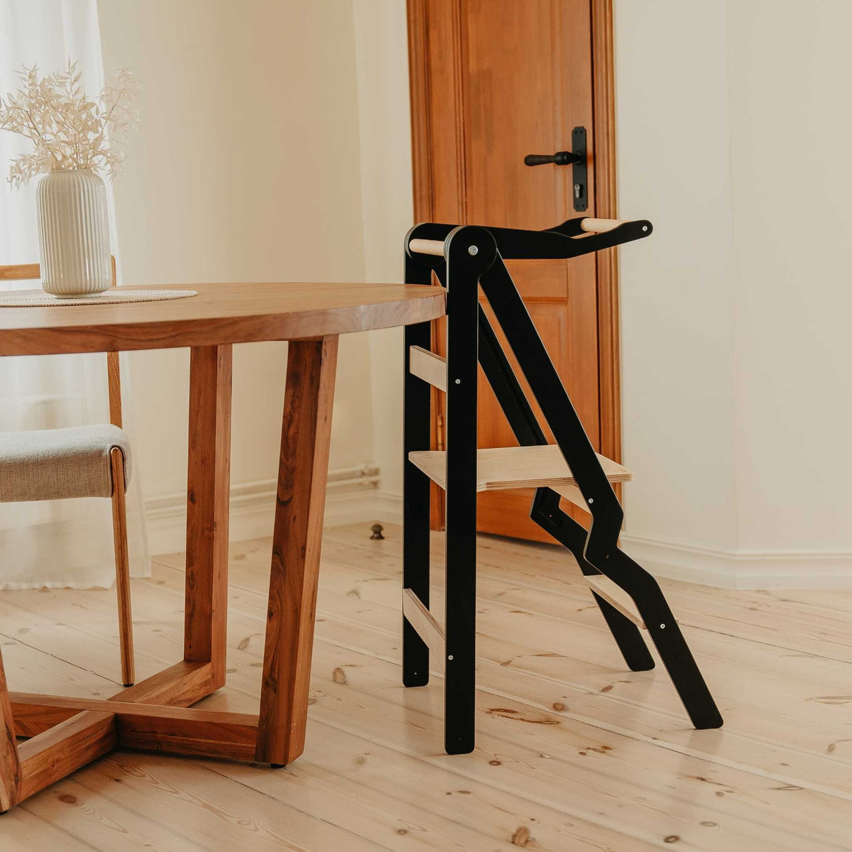 Foldable Kitchen Helper Tower – view 14