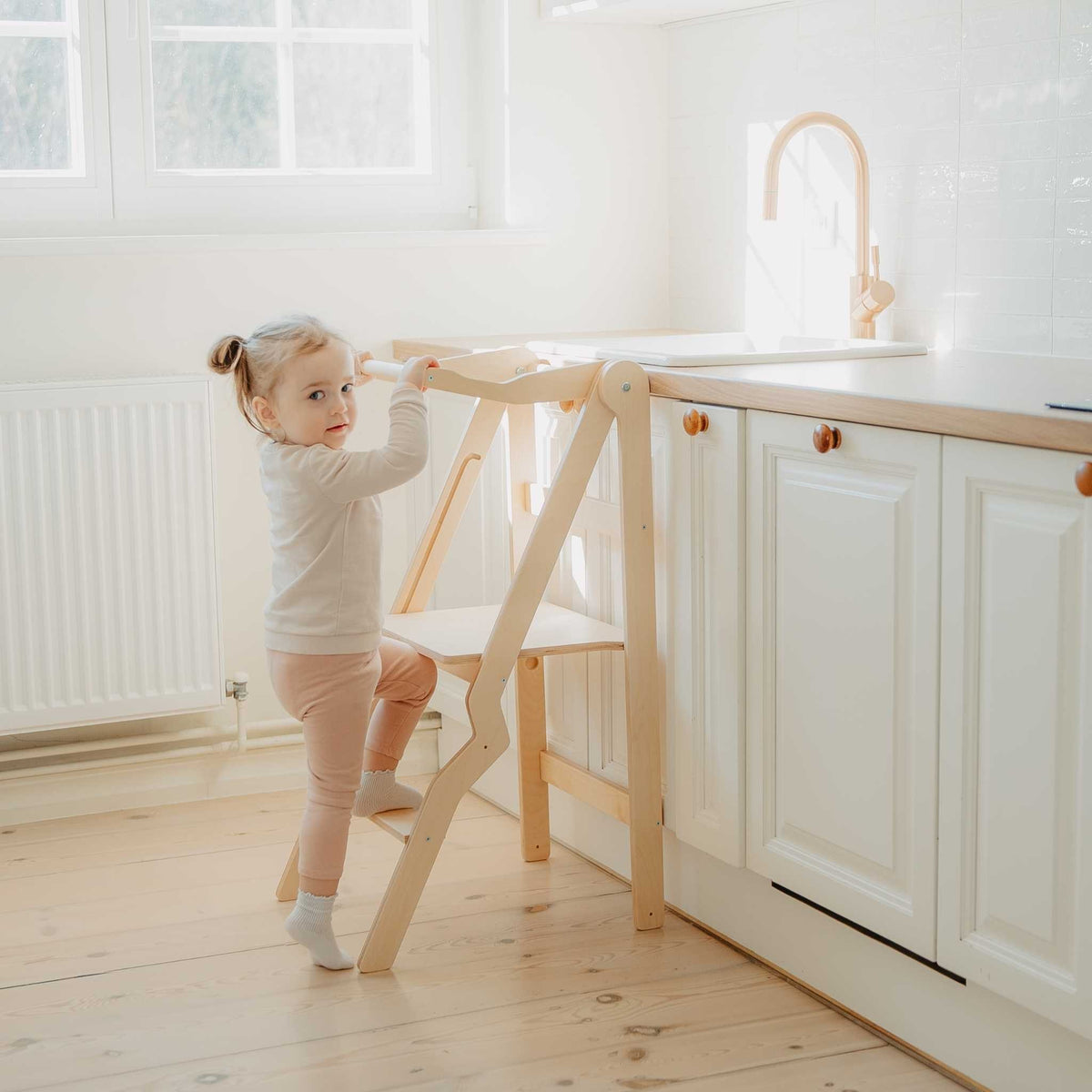 Foldable Kitchen Helper Tower – view 16
